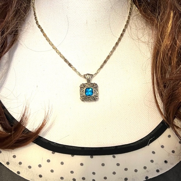 925 sterling silver set of earrings and necklace blue topaz stones - Picture 5 of 12